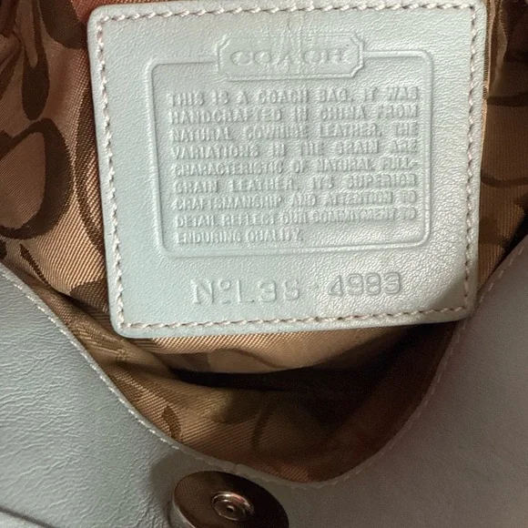 Coach Vtg Soho Soft Blue Leather Shoulder Hobo Bag 4983 Classic Purse 2003 Y2K - Picture 13 of 14